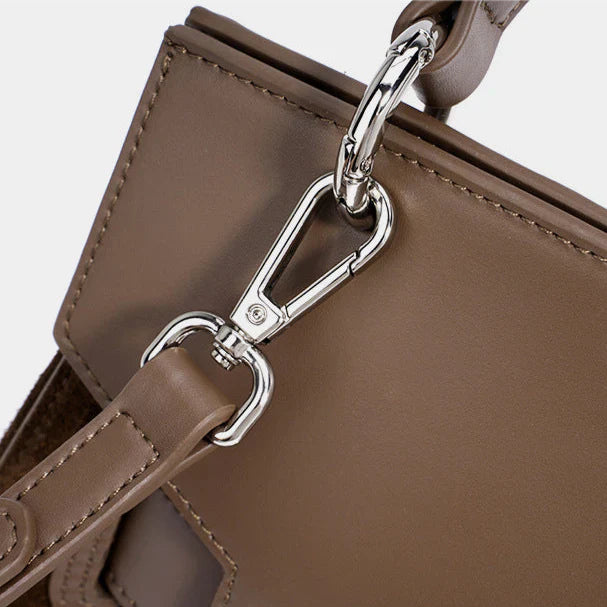 Vioraia Dahlia Handbag