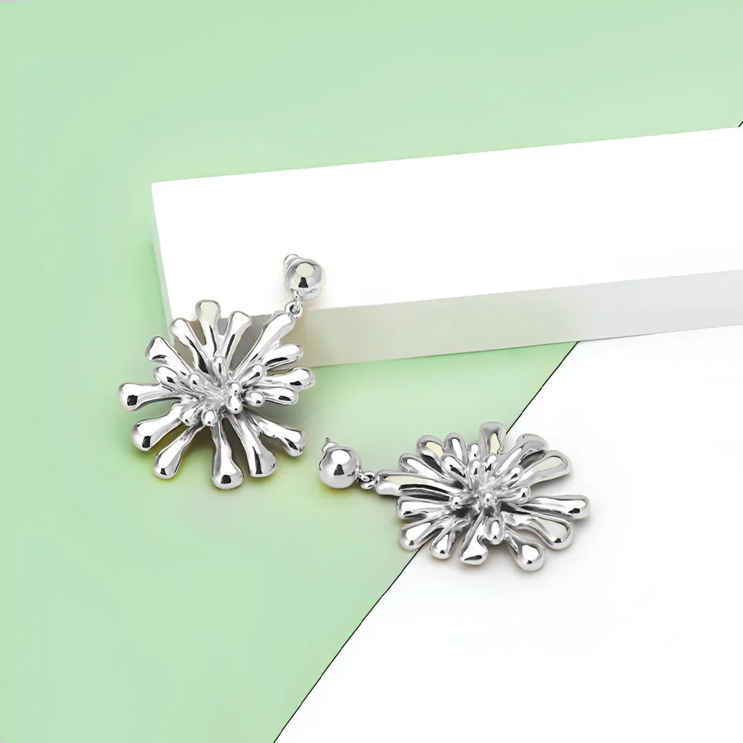 Vioraia Lyra Bloom Earrings