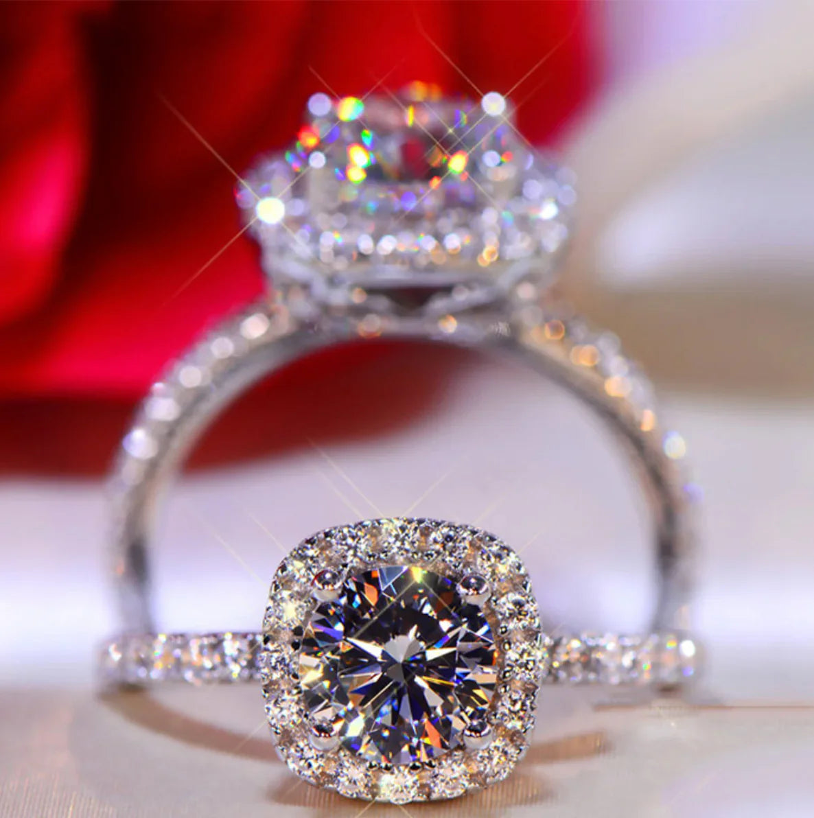 Vioraia Verano Square Halo Ring