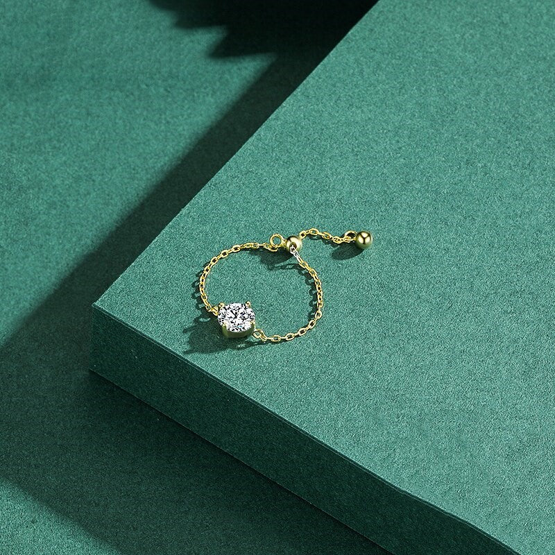 Vioraia Lavish Droplet Chain Ring