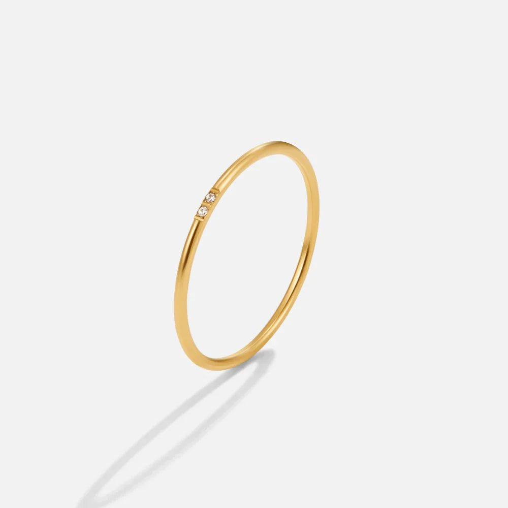 Vioraia Eula Gold & Crystal Band Ring Set