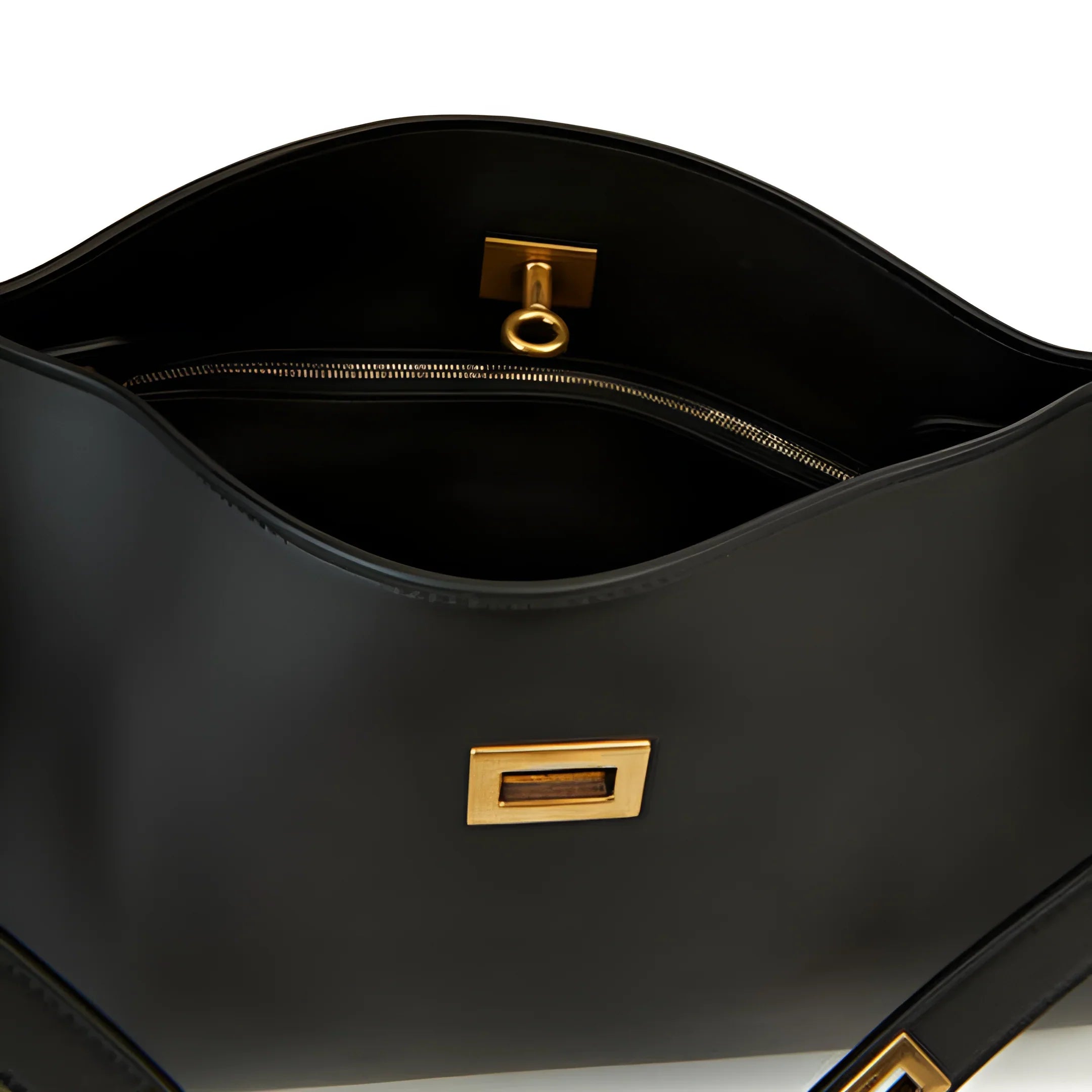 Vioraia Mika Shoulder Bag