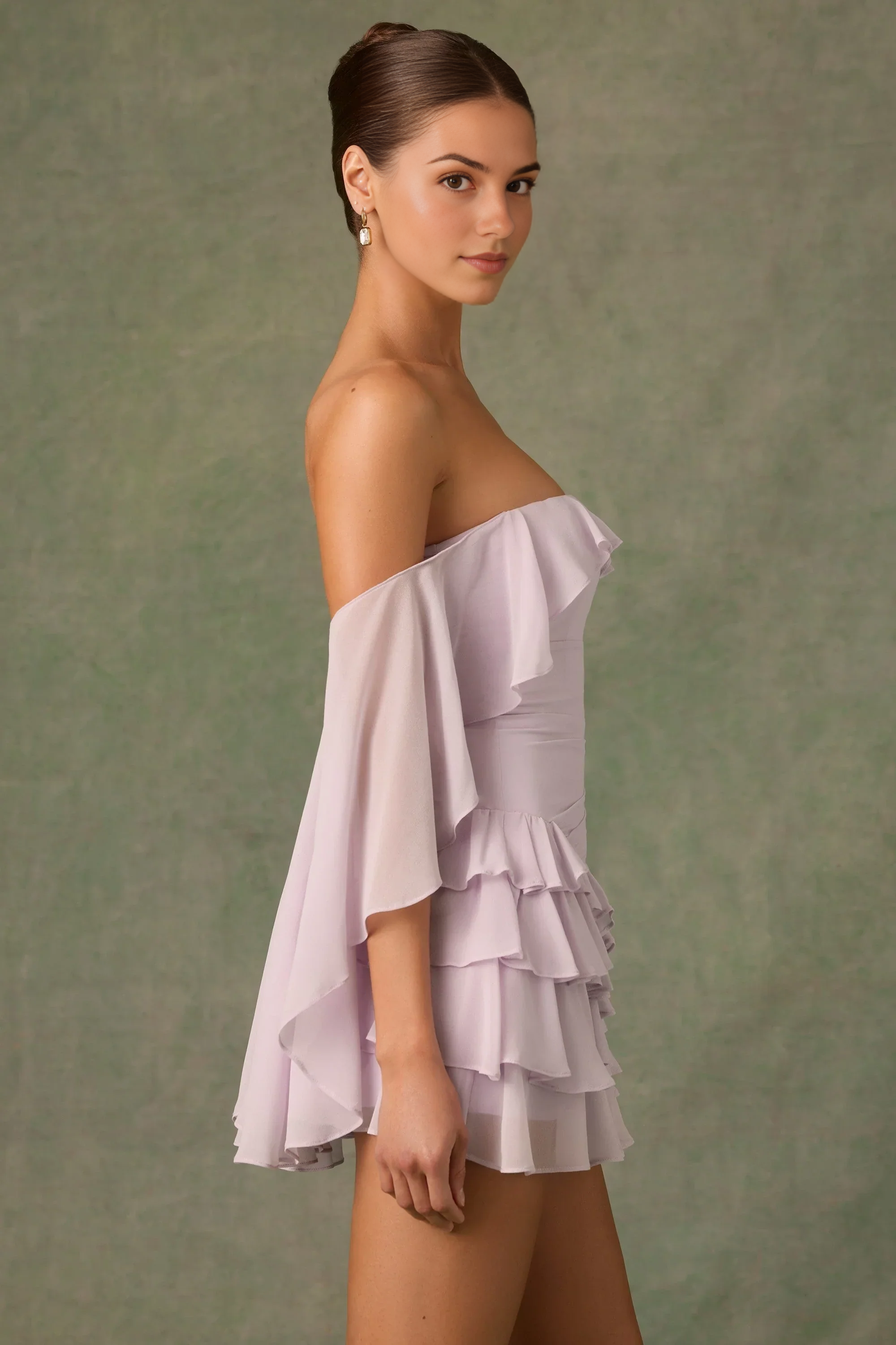 Off-Shoulder Ruffled Mini Dress in Lilac – Flirty & Feminine