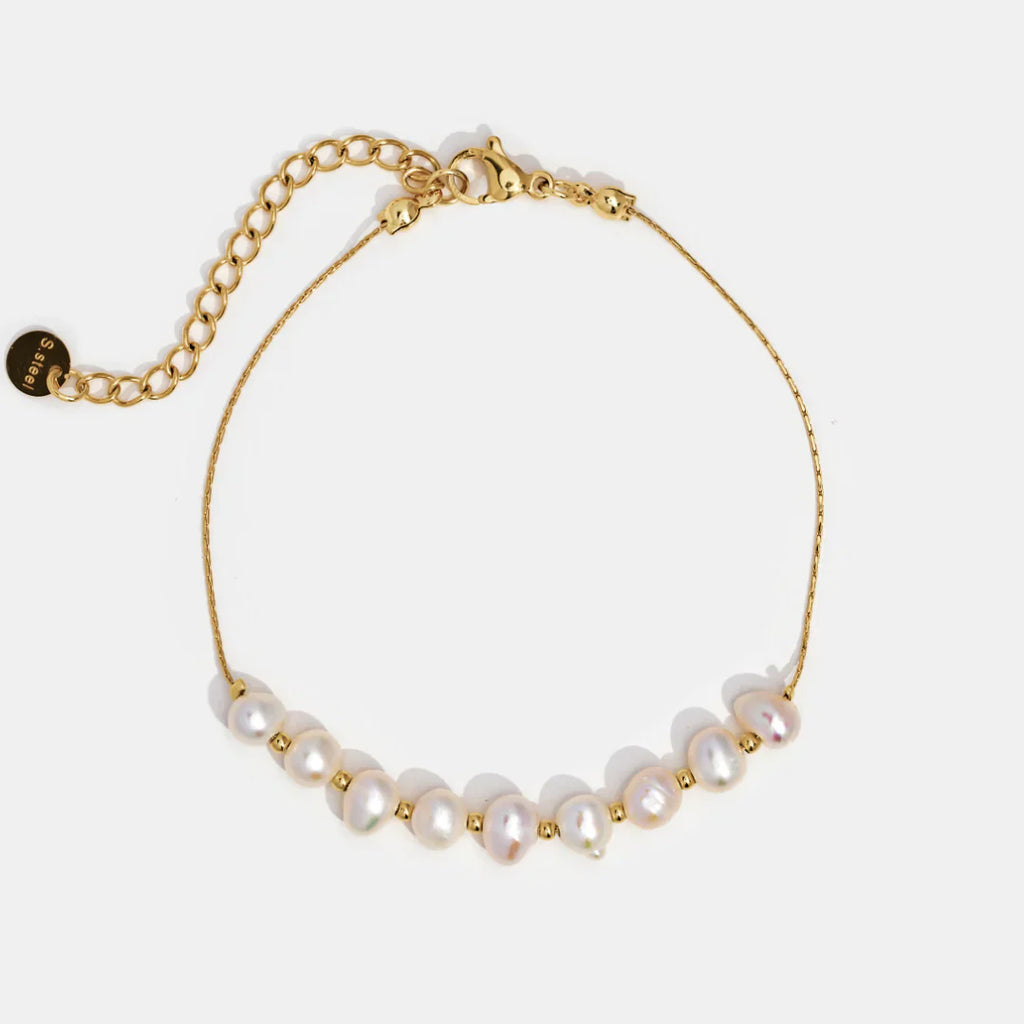 Vioraia Eva Freshwater Pearl Bracelet