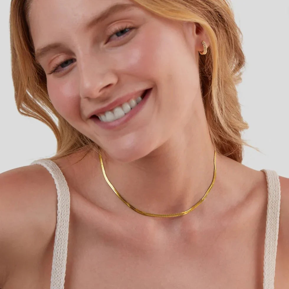 Vioraia Sarya Snake Chain Gold Necklace