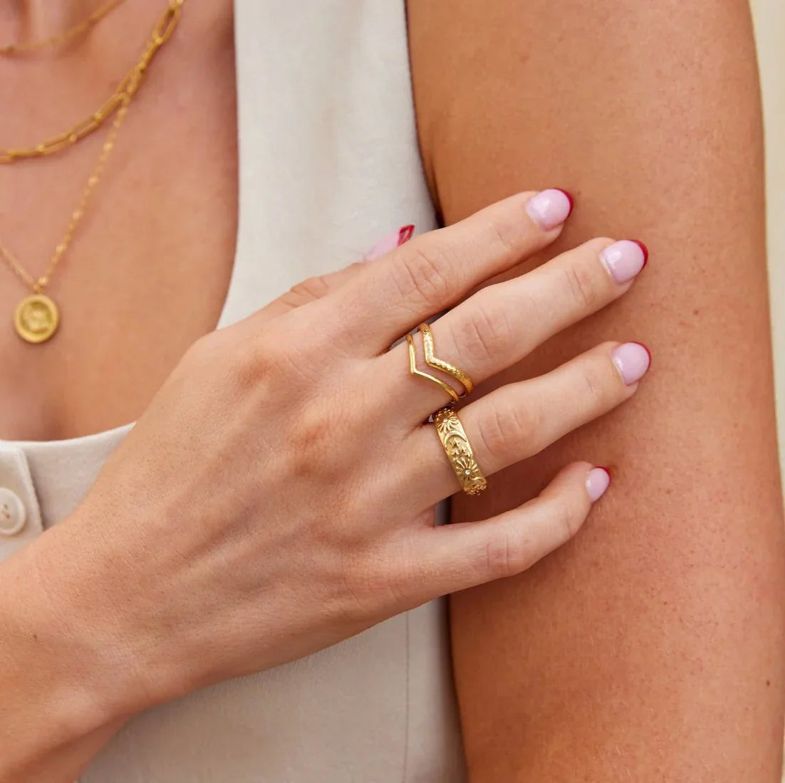 Vioraia Celestial Gold Ring