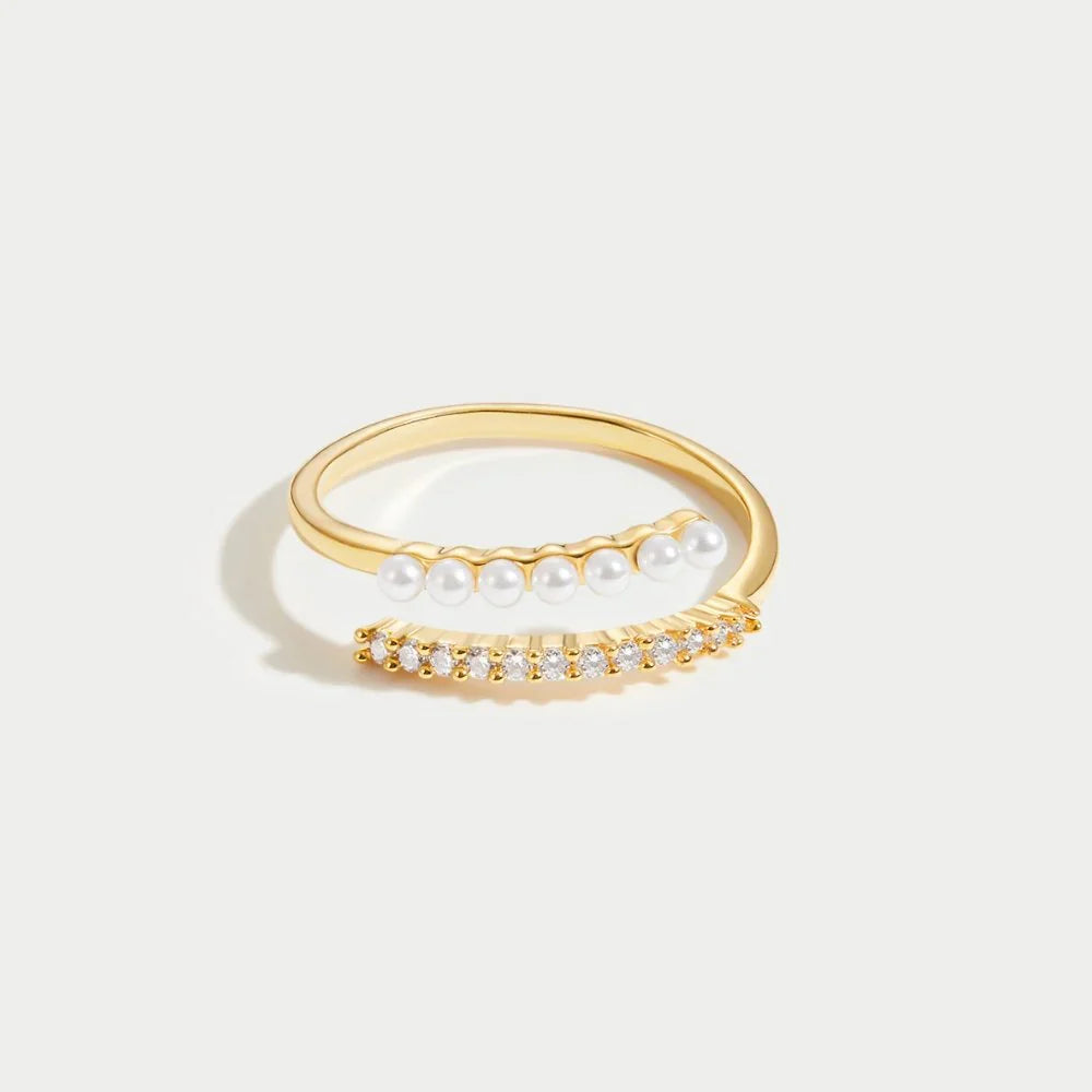 Vioraia “Wrap Me” Pearl & Crystal Ring