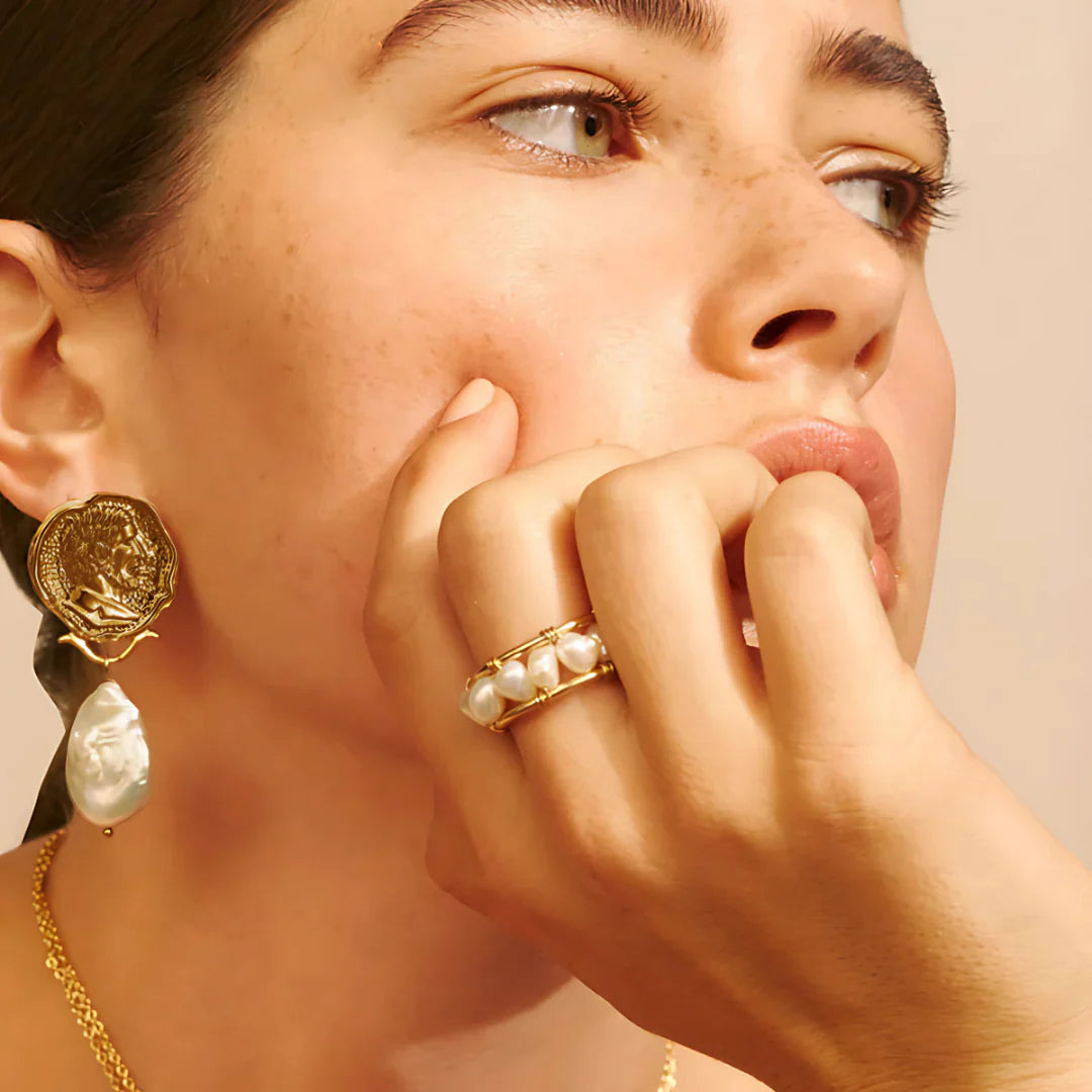 Vioraia Aurelia Pearl Ring