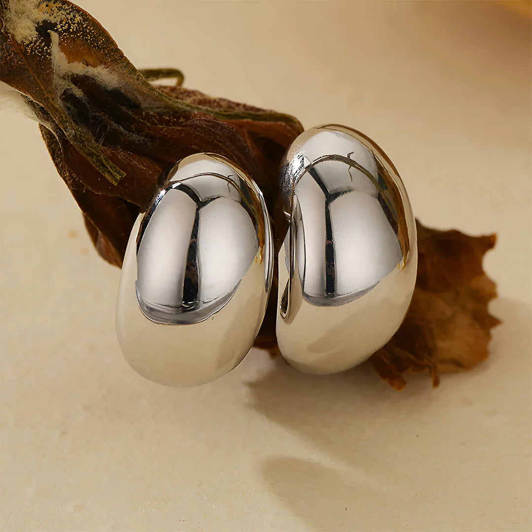 Vioraia Solenne Dome Stud Earrings