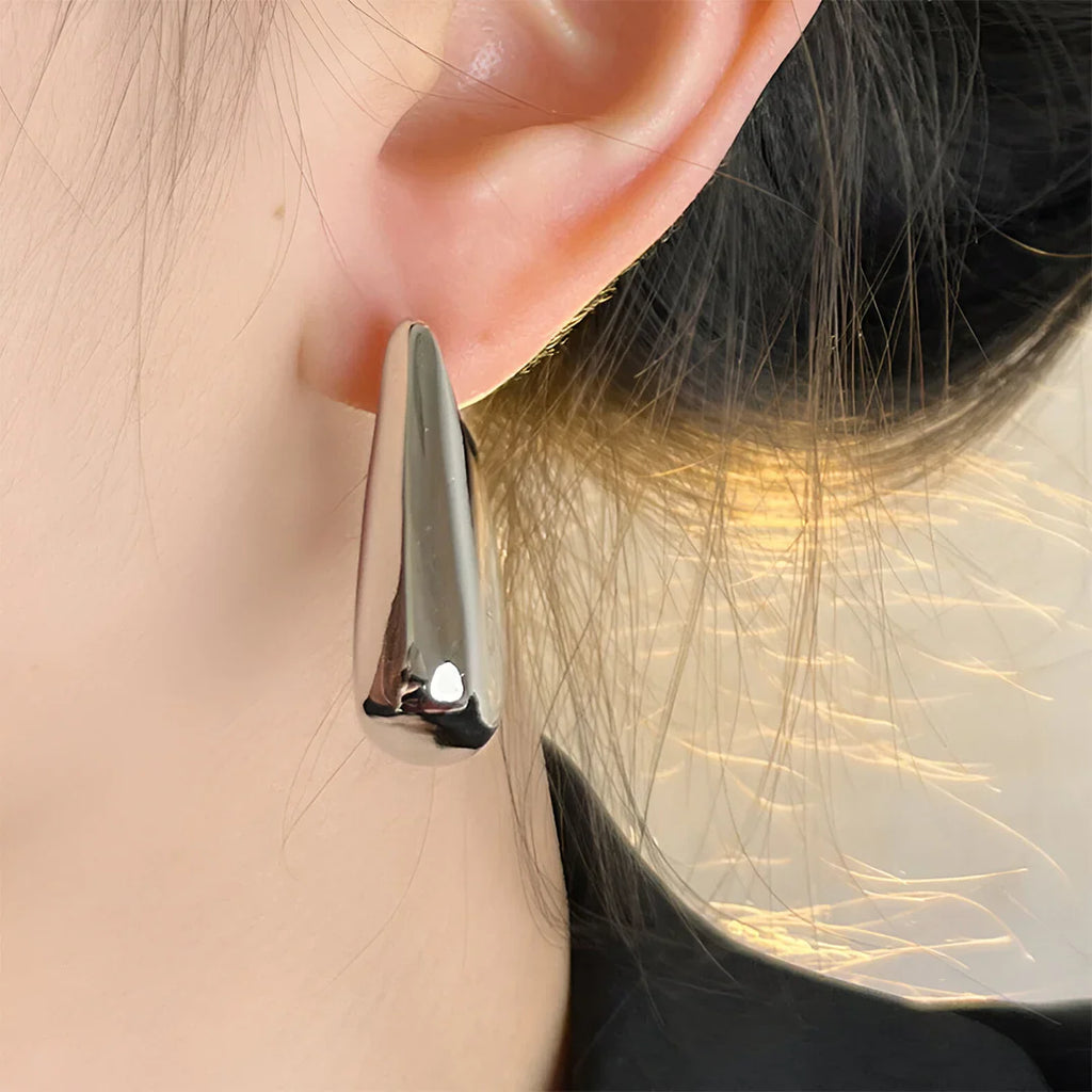 Vioraia Selena Sculptural Drop Earrings