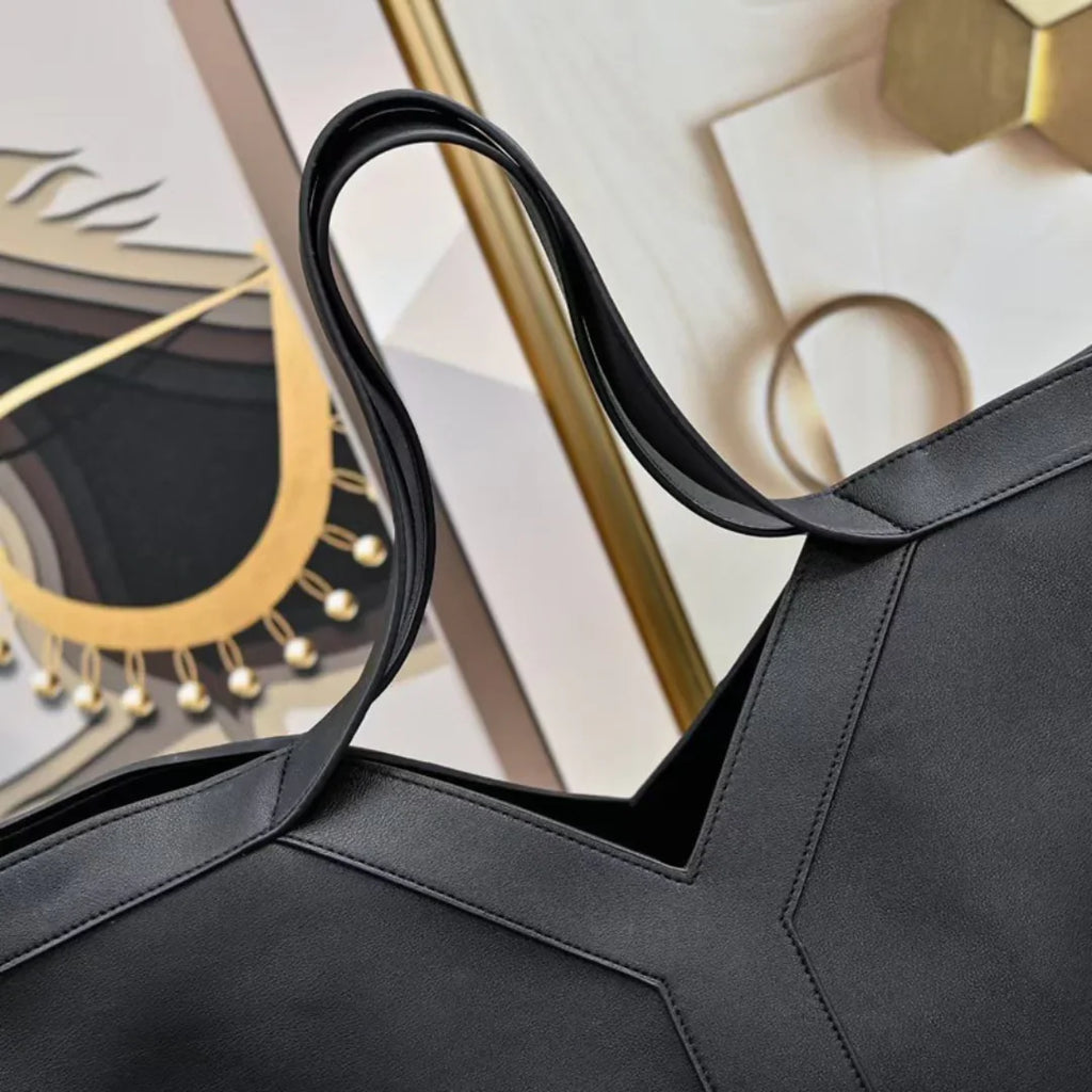 Vioraia Trina Tote Bag