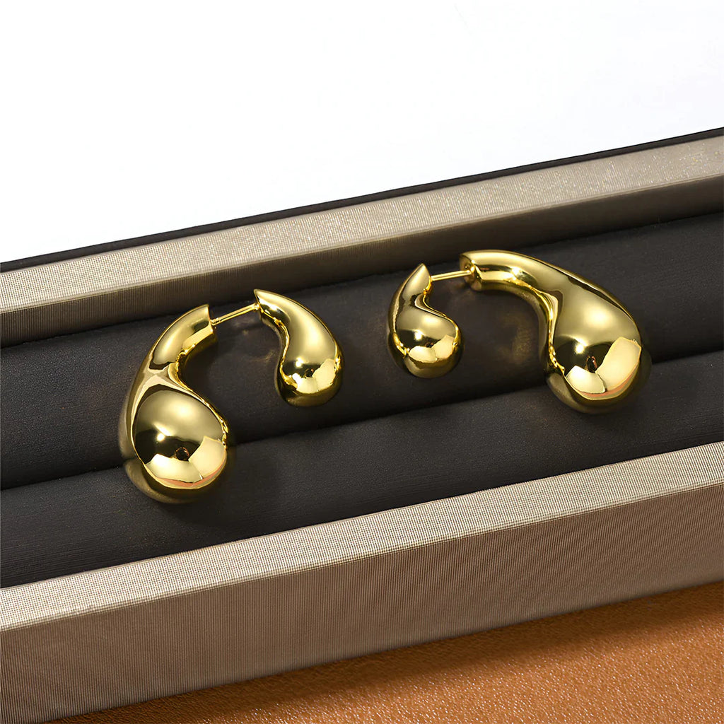Vioraia Juliette Water Drop Earrings