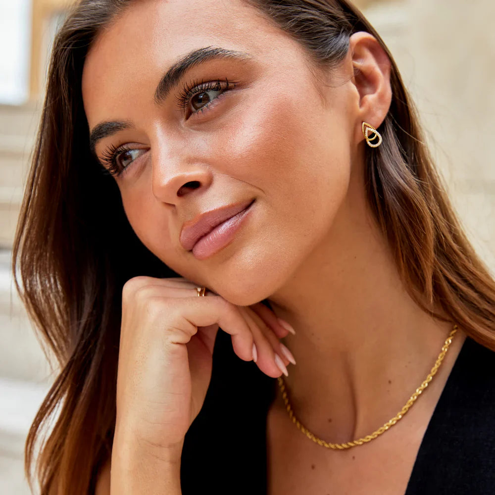 Vioraia Mara Teardrop Link Earrings