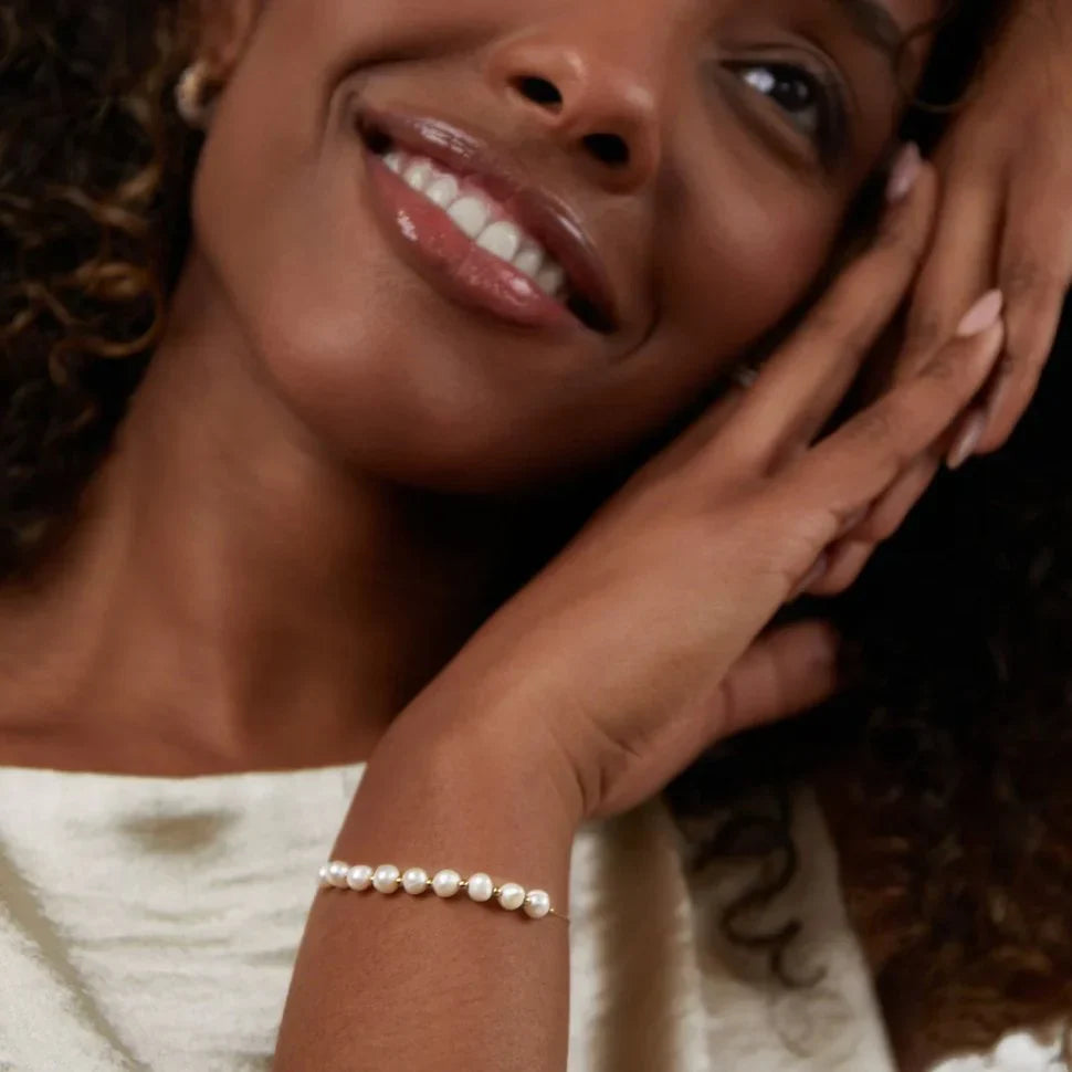Vioraia Eva Freshwater Pearl Bracelet