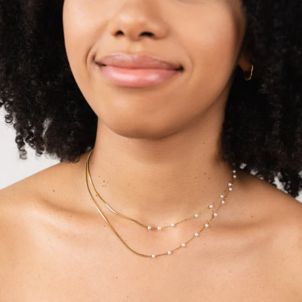 Vioraia Pearl & Gold Long Chain Necklace