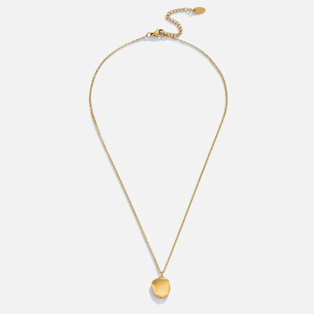 Vioraia Camille Pendant Necklace
