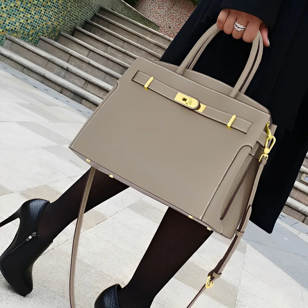 Vioraia Betty Everyday Medium Tote Bag