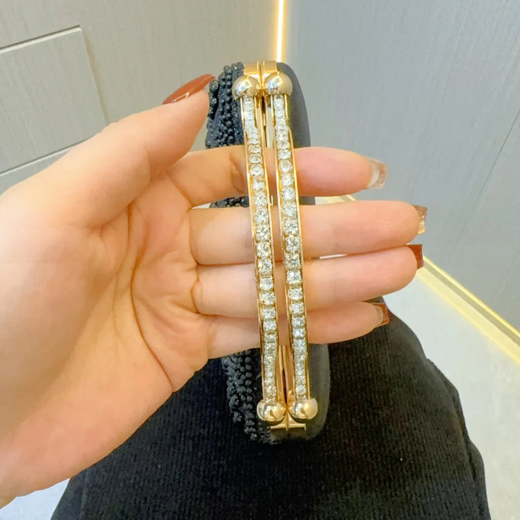 Vioraia Clarab  Pearl Clutch Bag