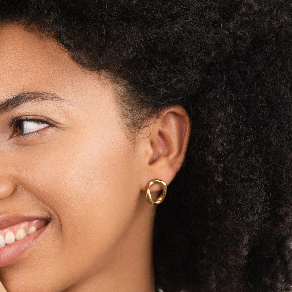 Vioraia Zola Geometric Gold Earrings