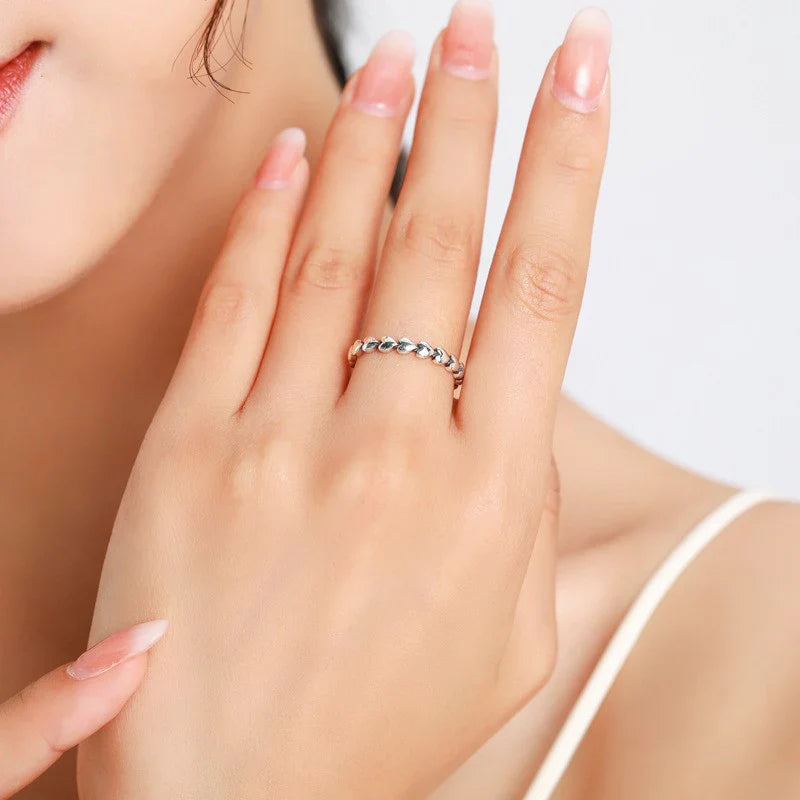 Vioraia Infinite Hearts Ring