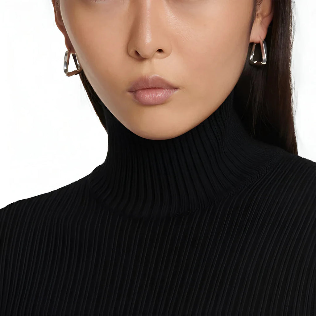 Vioraia Sierra Wave Hoop Earrings