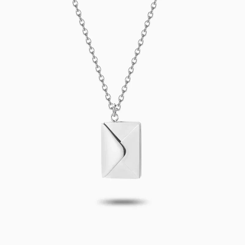Vioraia Personalized Envelope Locket Necklace