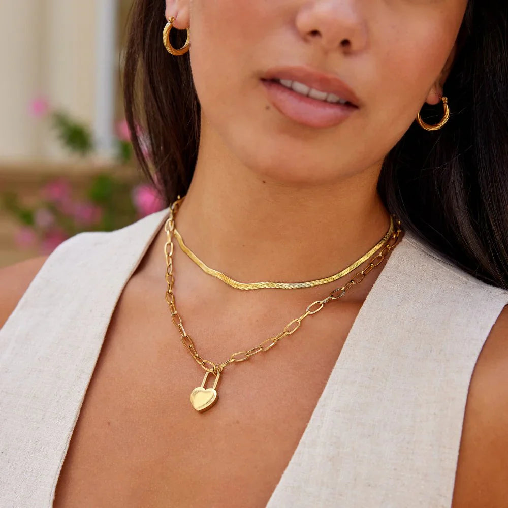 Vioraia Heart Lock Pendant Necklace