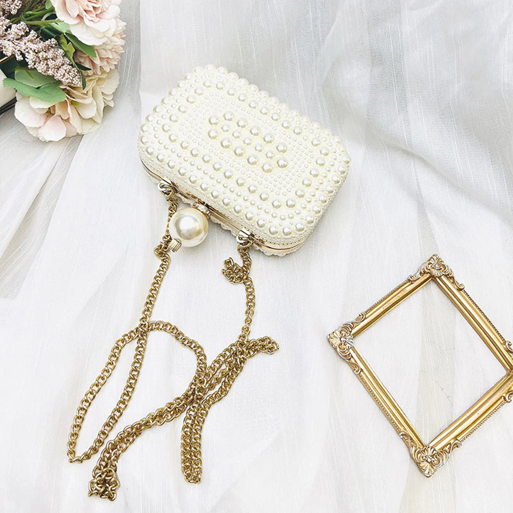 Vioraia Delna Clutch Bag